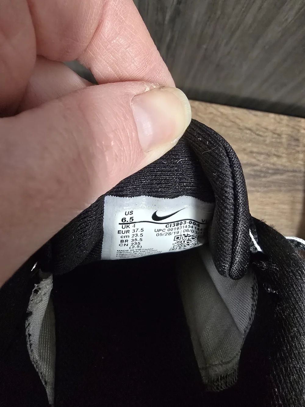 Nike Downshifter 10 Women's 6.5 Black White Running Athletic Training Shoes CI99